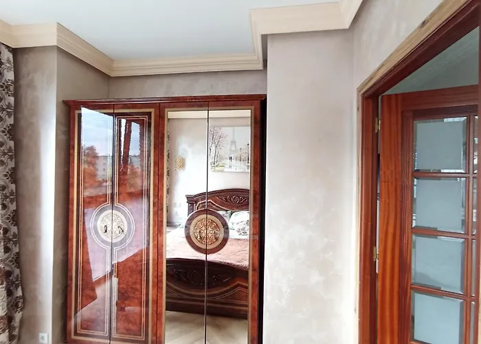 Zloty Klos Lägenhet Hel